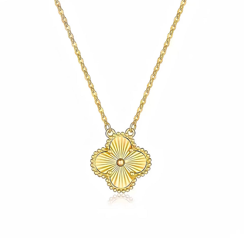 Collier Flower Élégance en soi