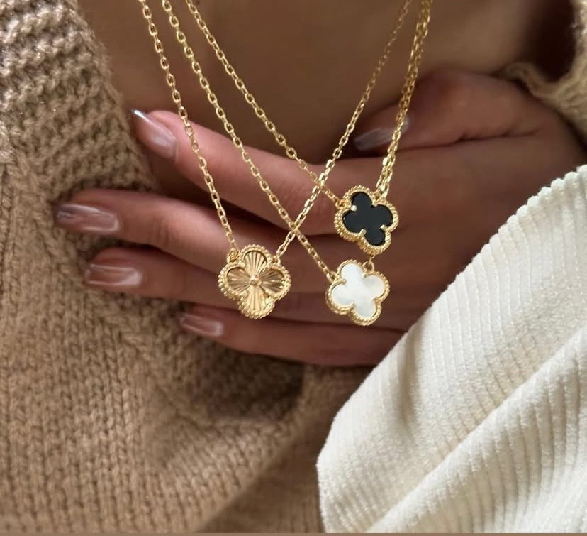 Collier Flower Élégance en soi