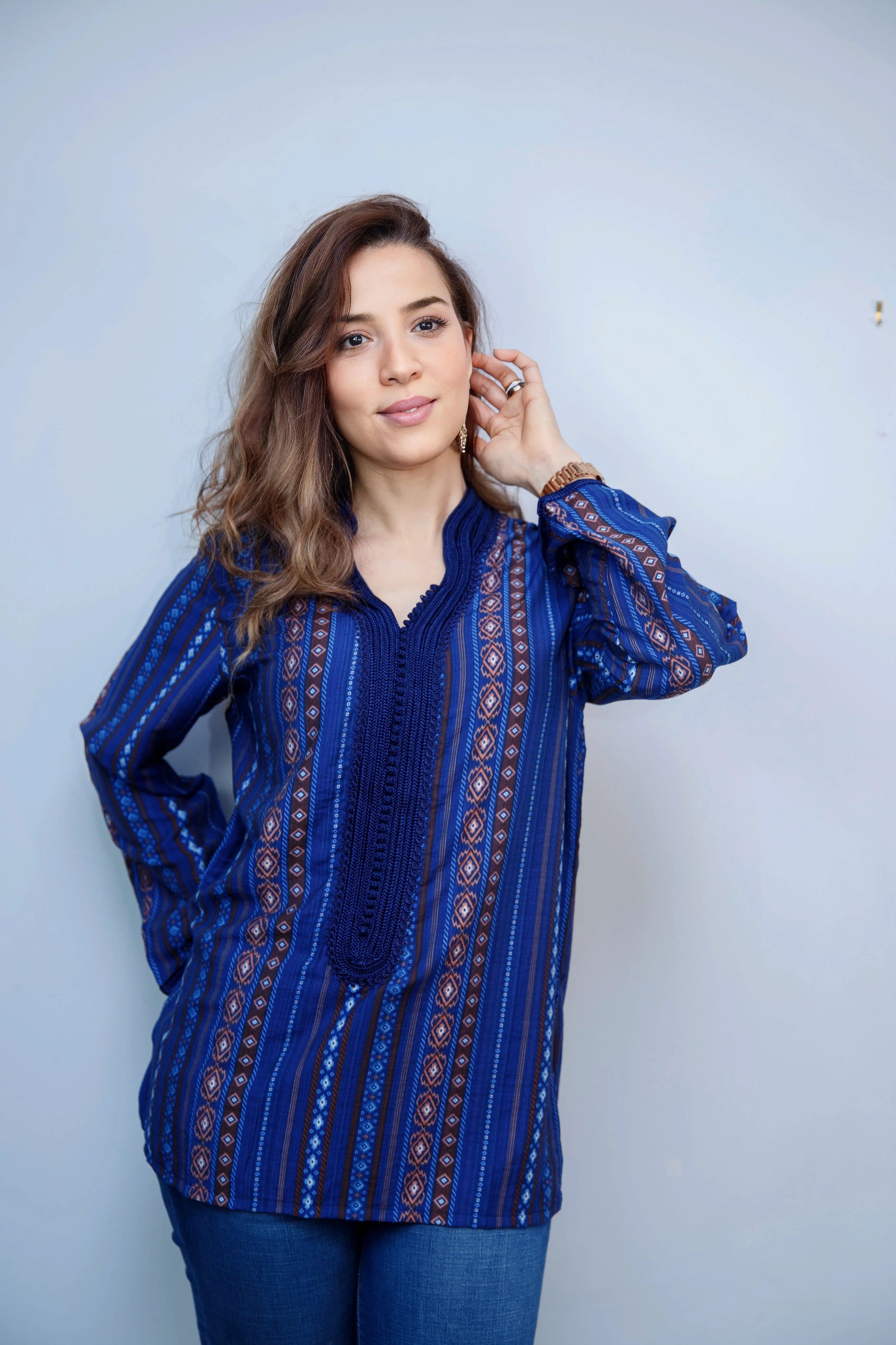 Chemise tradi-moderne Élégance en soi