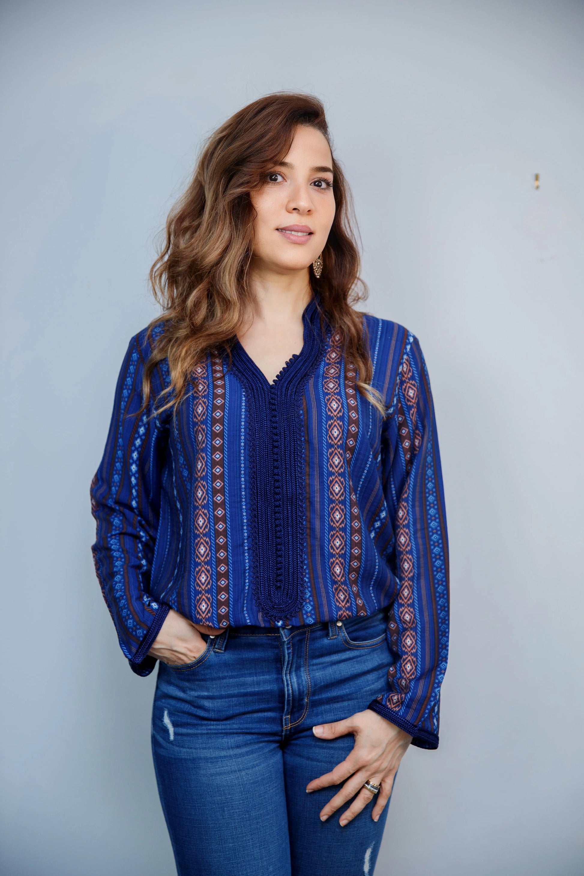 Chemise tradi-moderne Élégance en soi