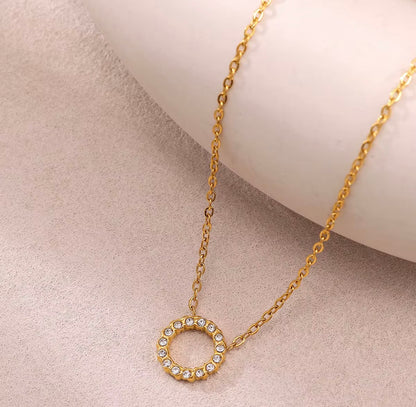 Collier cercle Élégance en soi