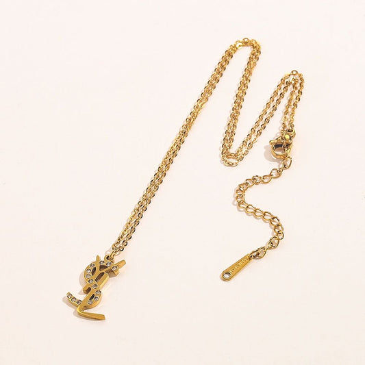 Collier YSI Élégance en soi