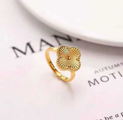 Bague flower Élégance en soi