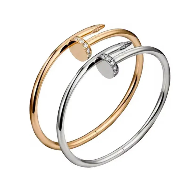Bracelet clou Élégance en soi