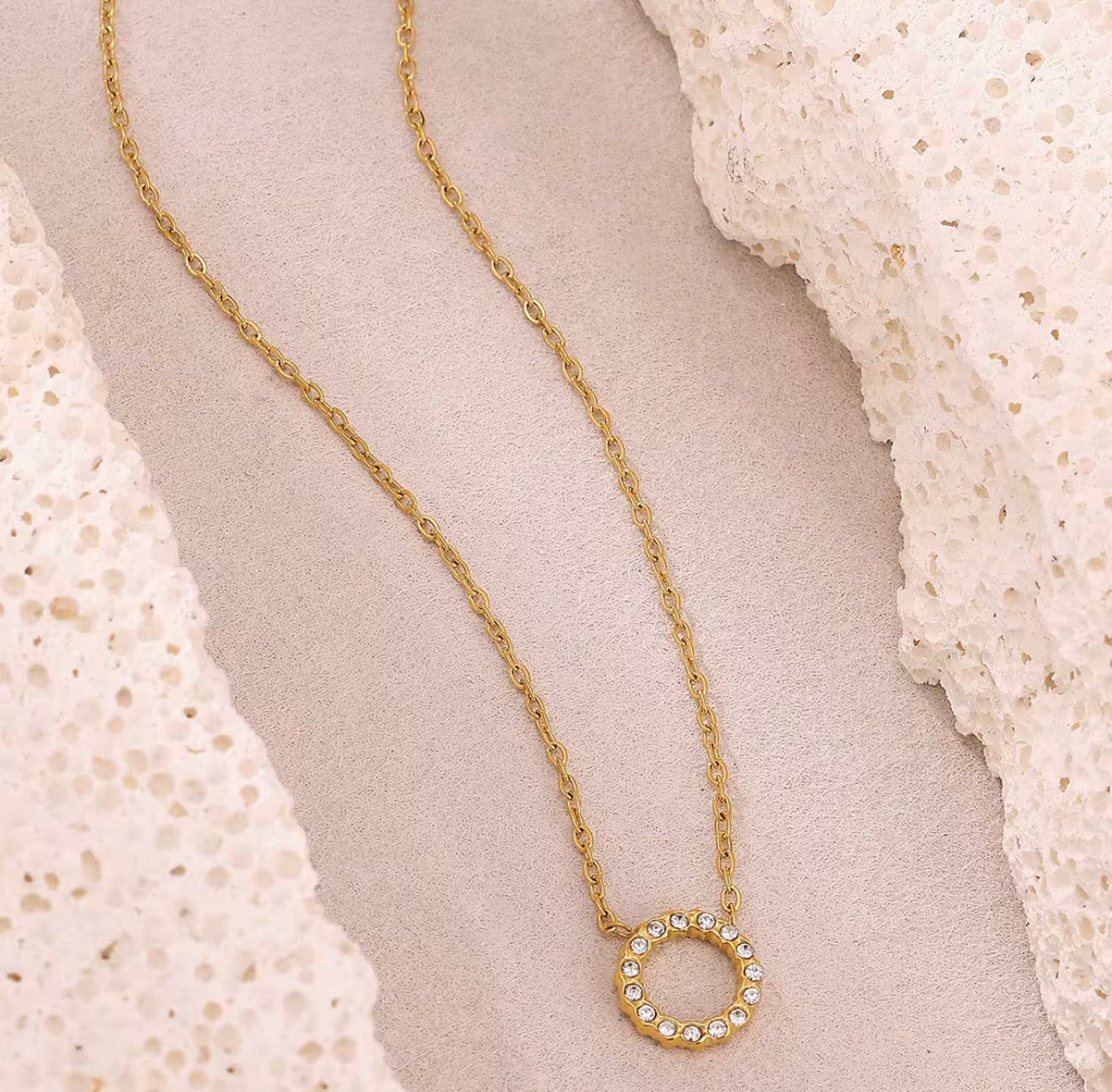 Collier cercle Élégance en soi