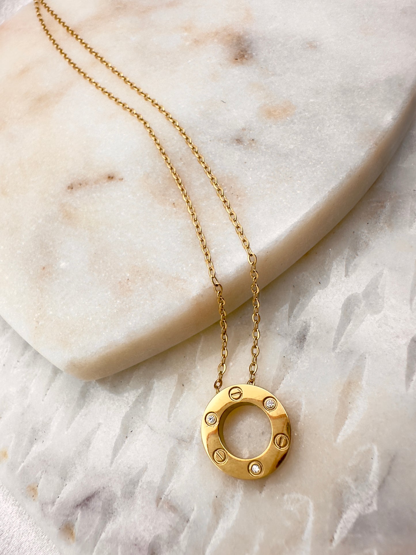 Collier Lovely Élégance en soi
