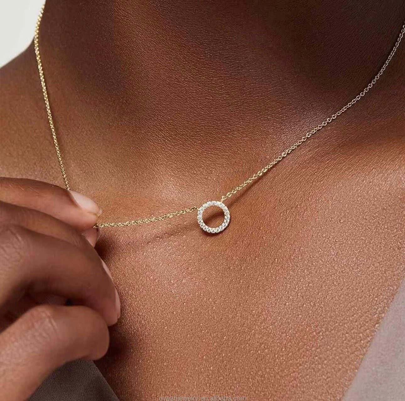 Collier cercle Élégance en soi