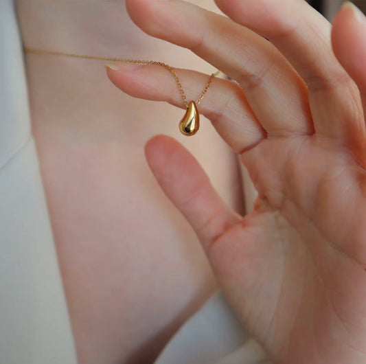Collier goutte d'eau Élégance en soi