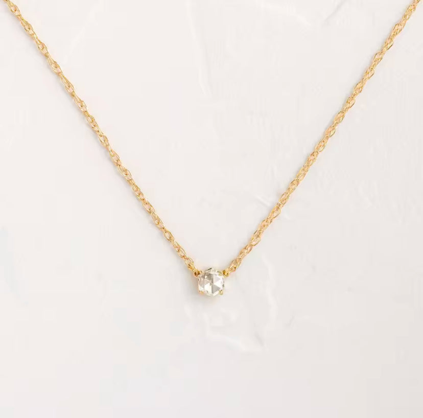 Collier solitaire Élégance en soi
