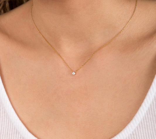 Collier solitaire Élégance en soi