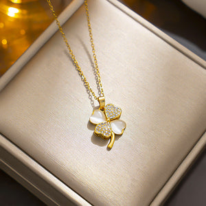 Collier Coeur  certi